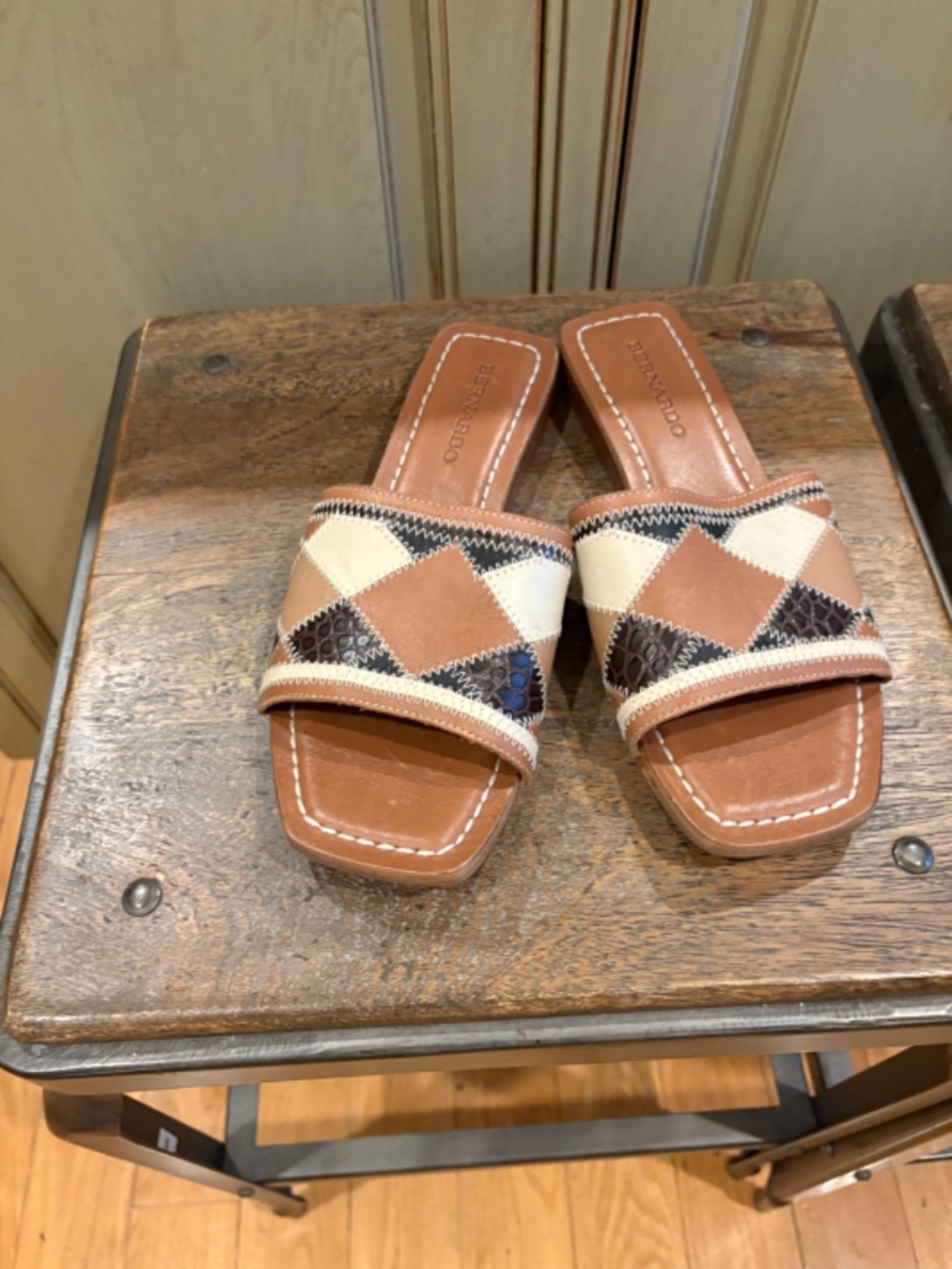 Bernardo slides - Picture 2 of 3